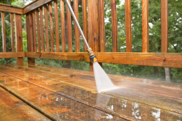 Fence Pressure Washing in Charlotte Harbor, FL